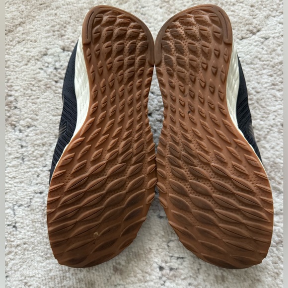 New Balance Fresh Foam Arishi Sneakers - Picture 6 of 9